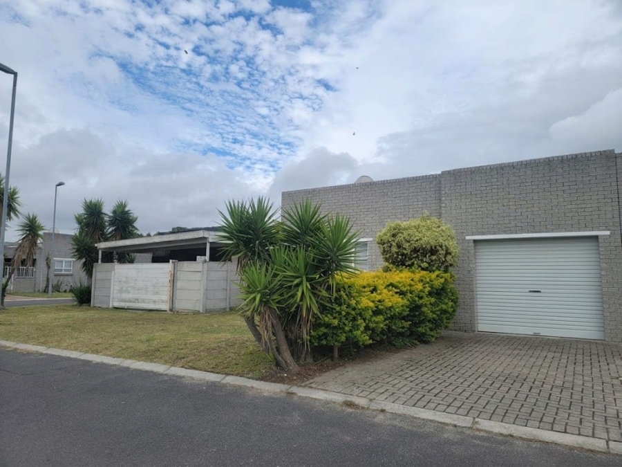 To Let 3 Bedroom Property for Rent in Des Hampden Western Cape